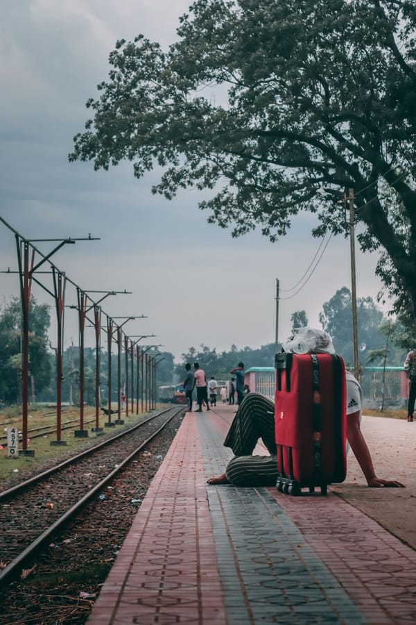 Australian Man Charged with Murder After Teen Girl’s Body Found in Suitcase Near Pattaya Railway – What CCTV Reveals