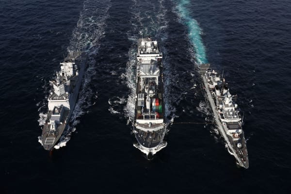 What Happens When a Single Attack in the Strait of Hormuz Freezes Global Shipping?