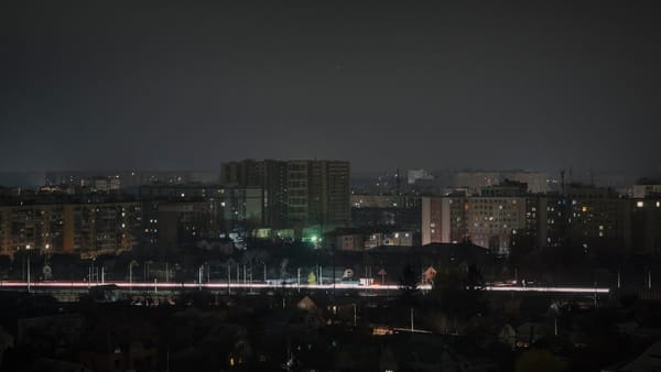 Kyiv Under Fire: How Russia’s Largest Air Assault in Weeks Is Reshaping the War’s Next Phase