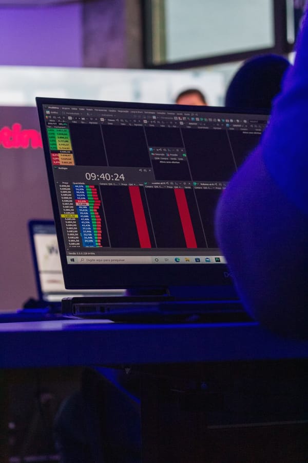 Palantir AI Software Demand Jumps 20%: America’s Enterprises Are Going All In on Foundry and AIP
