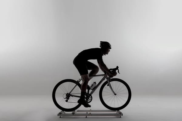 Can Expectation Extend Your Cycling Endurance? The 1.6% Caffeine Placebo Data Every Rider Needs