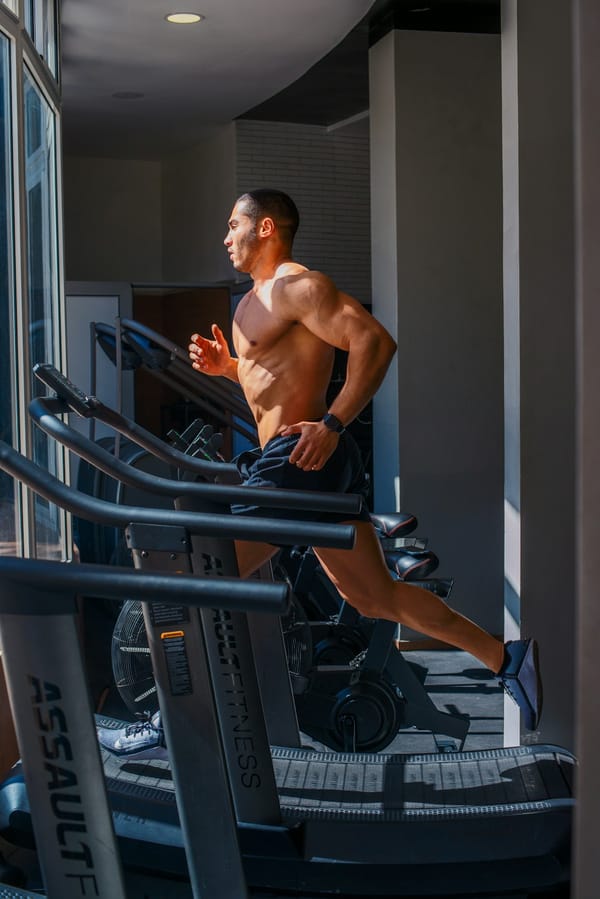 Fat Burning Myths Debunked: How Lean Mass Dictates Metabolism for Men and Women